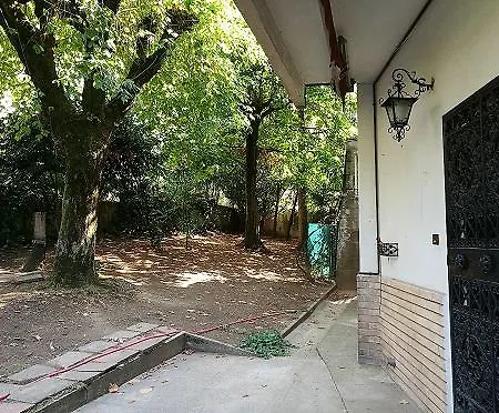 Apartment Farolfi Vallescura
